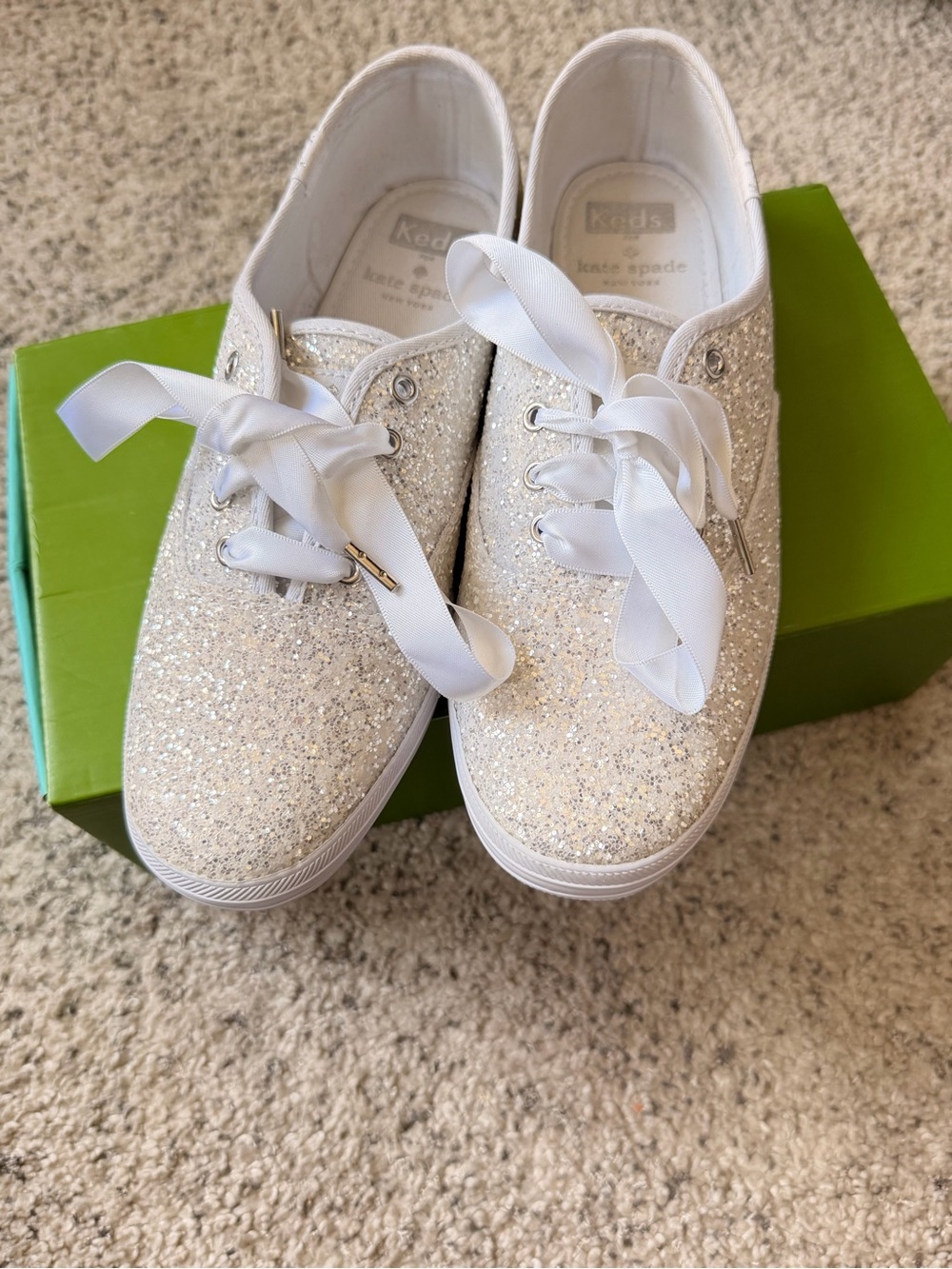 Keds collab with Kate Spade Glitter Ribbon Sneakers - White - Picture 2 of 3